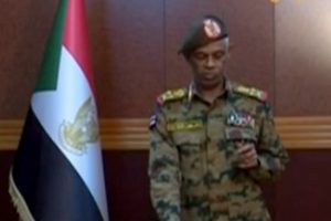 Sudan Savunma Bakanı Avad bin Avf' görevinden ayrıldığını açıkladı