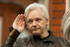 Julian Assange büyük bir ihanete uğradı