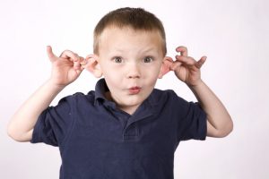Çocuklarda kepçe kulak sorunu