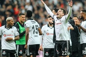 Beşiktaş, Medipol Başakşehir'i mağlup etti