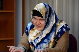 Görme engelli Özbek kızın Kur'an aşkı