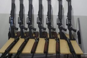 Silah ka&ccedil;ak&ccedil;ılığına 5 g&ouml;zaltı