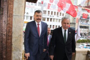 Eski TBMM Başkanı Arın&ccedil;'ın &Ccedil;orum ziyareti