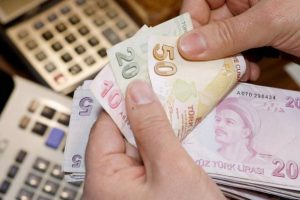 Anayasa Mahkemesi'nden t&uuml;keticilerle ilgili emsal karar