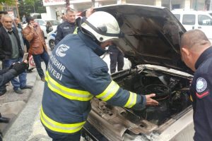 Eskişehir'de seyir halindeki otomobil alev aldı