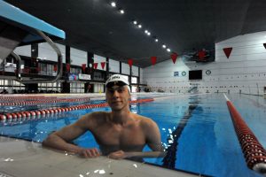 Bursalı milli y&uuml;z&uuml;c&uuml; &Ouml;ğretir'in olimpiyat sevinci