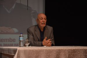 Bursa'da Asımın Nesli Gen&ccedil;lik Buluşmalarının konuğu şair Metin &Ouml;nal Meng&uuml;şoğlu oldu