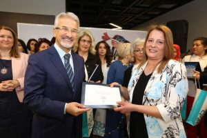 Bursa NİLSEM kursiyerleri eserlerini izlenime sundu