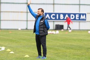 Okan Buruk: İlk 5 i&ccedil;in m&uuml;cadelemizi s&uuml;rd&uuml;receğiz