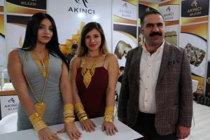 Fuarda 1,5 ton altın sergilendi