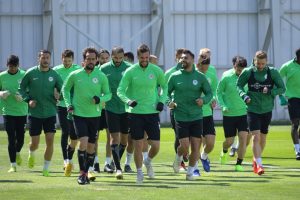 Atiker Konyaspor gol &ccedil;alıştı