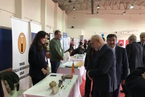 Aras, Nil&uuml;fer Kariyer G&uuml;nleri'nin konuğu oldu