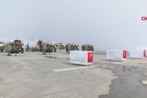Hakkari'de şehit askerler i&ccedil;in t&ouml;ren d&uuml;zenlendi