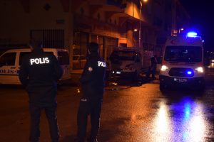 Sokak ortasında 2 kardeşe silahlı saldırı