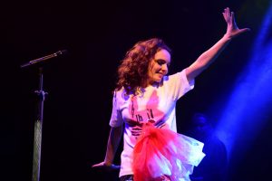 Bursa'da Nil Karaibrahimgil konserinde, s&uuml;rpriz evlilik teklifi