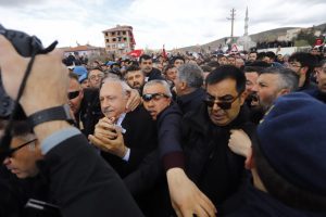 CHP lideri Kılıçdaroğlu'na saldırı