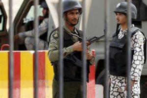 Suudi Arabistan'da polis merkezine saldırı