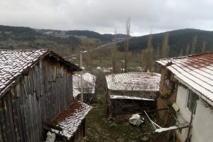 Bursa Keles'e Nisan ayında kar sürprizi