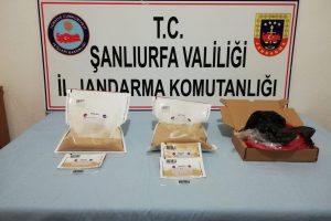 K&ouml;pek kul&uuml;besinde 1,5 kilo eroin ele ge&ccedil;irildi