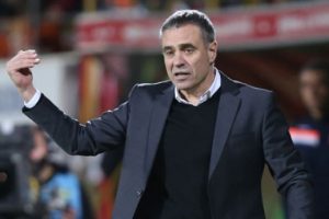 Ersun Yanal'dan "gen&ccedil; oyuncu" &ccedil;ıkışı!