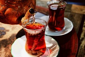Karatay uyardı: Yemekten sonra &ccedil;ay i&ccedil;iyorsanız...
