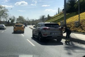 8 patenli gencin tehlikeli yolculuğu kamerada