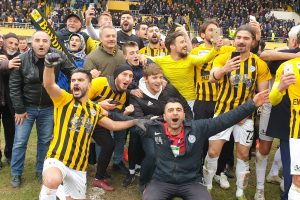33 yıl sonra şampiyonluk coşkusu