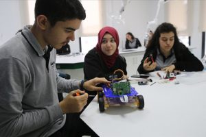 MEB fen lisesi &ouml;ğrencilerini b&uuml;y&uuml;k bilim zirvesinde buluşturuyor
