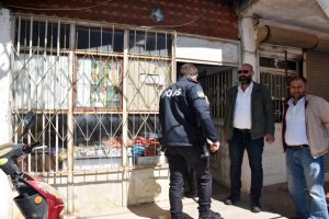 Polisi arayıp ihbar etti, ger&ccedil;ek b&ouml;yle ortaya &ccedil;ıktı!