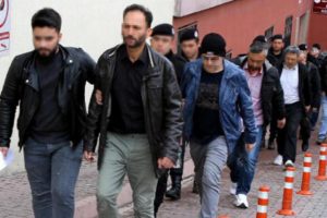 FET&Ouml;'n&uuml;n yeni yapılanmasına operasyon: 24 g&ouml;zaltı