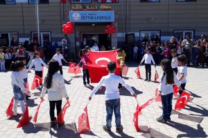 Kilis &Ouml;nc&uuml;pınar'da 23 nisan kutlaması