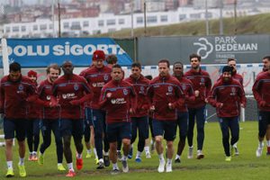 Trabzonspor'da Fenerbah&ccedil;e mesaisi başladı