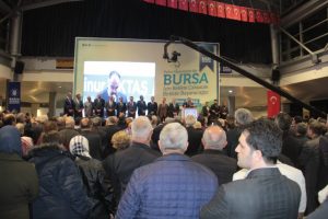 Başkan Aktaş'ın teşekkür buluşmasına binlerce Bursalı katıldı