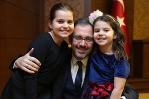 Bakan Kasapoğlu'ndan 23 Nisan mesajı