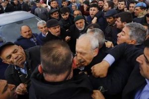 CHP lideri Kılı&ccedil;daroğlu saldırgandan şikayet&ccedil;i oldu