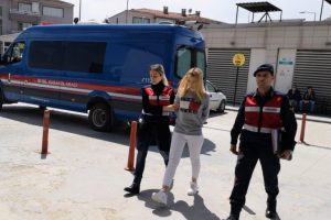 Bursa'da arkadaşını vursan kadın serbest bırakıldı