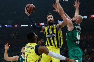 Fenerbah&ccedil;e Beko seride &ouml;ne ge&ccedil;ti