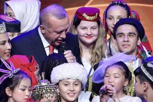 Cumhurbaşkanı Erdoğan paylaştı: İşte 23 Nisan d&uuml;eti