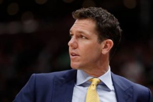NBA ko&ccedil;u Luke Walton'a taciz davası