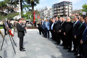 Bursa'da mali m&uuml;şavirlerden '23 Nisan'a &ouml;zel kutlama