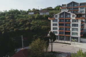 'Deniz manzarası' i&ccedil;in ağa&ccedil;lar kesildi' iddiası