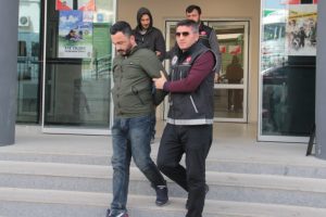 Bursa'da şafak baskını! 5 gözaltı