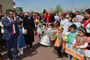 Bursalı miniklerden geri d&ouml;n&uuml;ş&uuml;m sergisi
