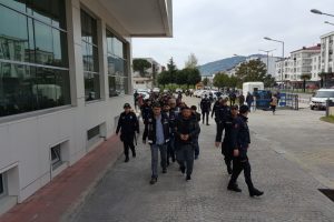 Tefecilik operasyonunda 13 kişiye g&ouml;zaltı