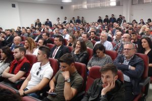 Bursa'da gayrimenkul sekt&ouml;r&uuml;ne krizde y&uuml;kselmenin p&uuml;f noktalarını anlattılar