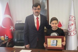 Karikat&uuml;rde d&uuml;nya ikinciliği Bursa'ya