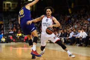 THY Avrupa Ligi'nde MVP Anadolu Efes'ten Larkin