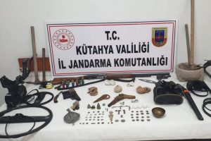 Polis ve jandarma tarihi eser ka&ccedil;ak&ccedil;ılarına ge&ccedil;it vermedi