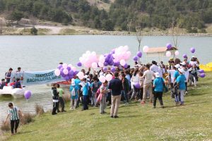 Geleneksel sokak oyunları Bursa G&uuml;rsu'da canlandırıldı