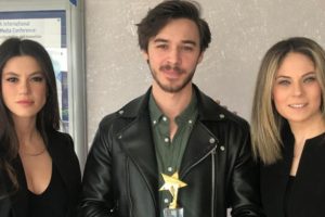 Arka Sokaklar'a bir &ouml;d&uuml;l daha: "En İyi Dizi"